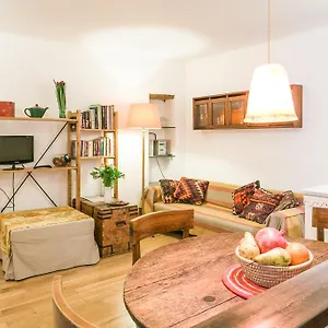 https://residenza-governo-vecchio.it-romehotels.com